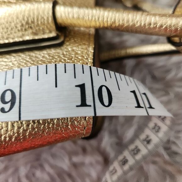 Michael Kors Mercer Gallery Medium Tote Gold Leather - Picture 13 of 15